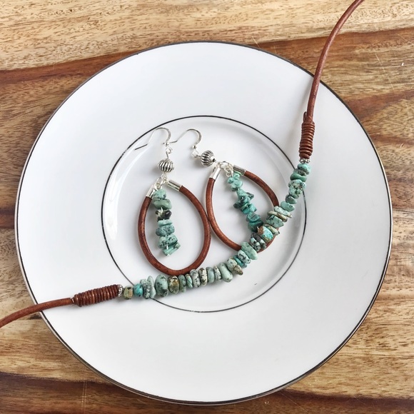 🔸Hand Crafted Turquoise Necklace - Picture 2 of 5